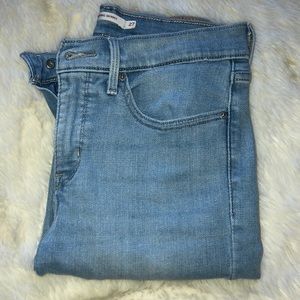 Levi jeans